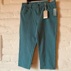 Not for Sale-Donated 11/30/22 NWT Ladies Coldwater Creek Knit Straight Leg Crops